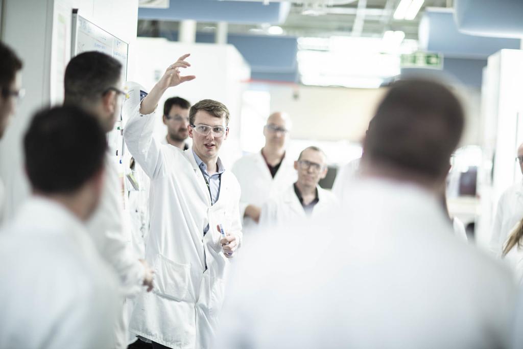 d3d2f9b8-89f5-42a6-832f-46a3de31561e-large